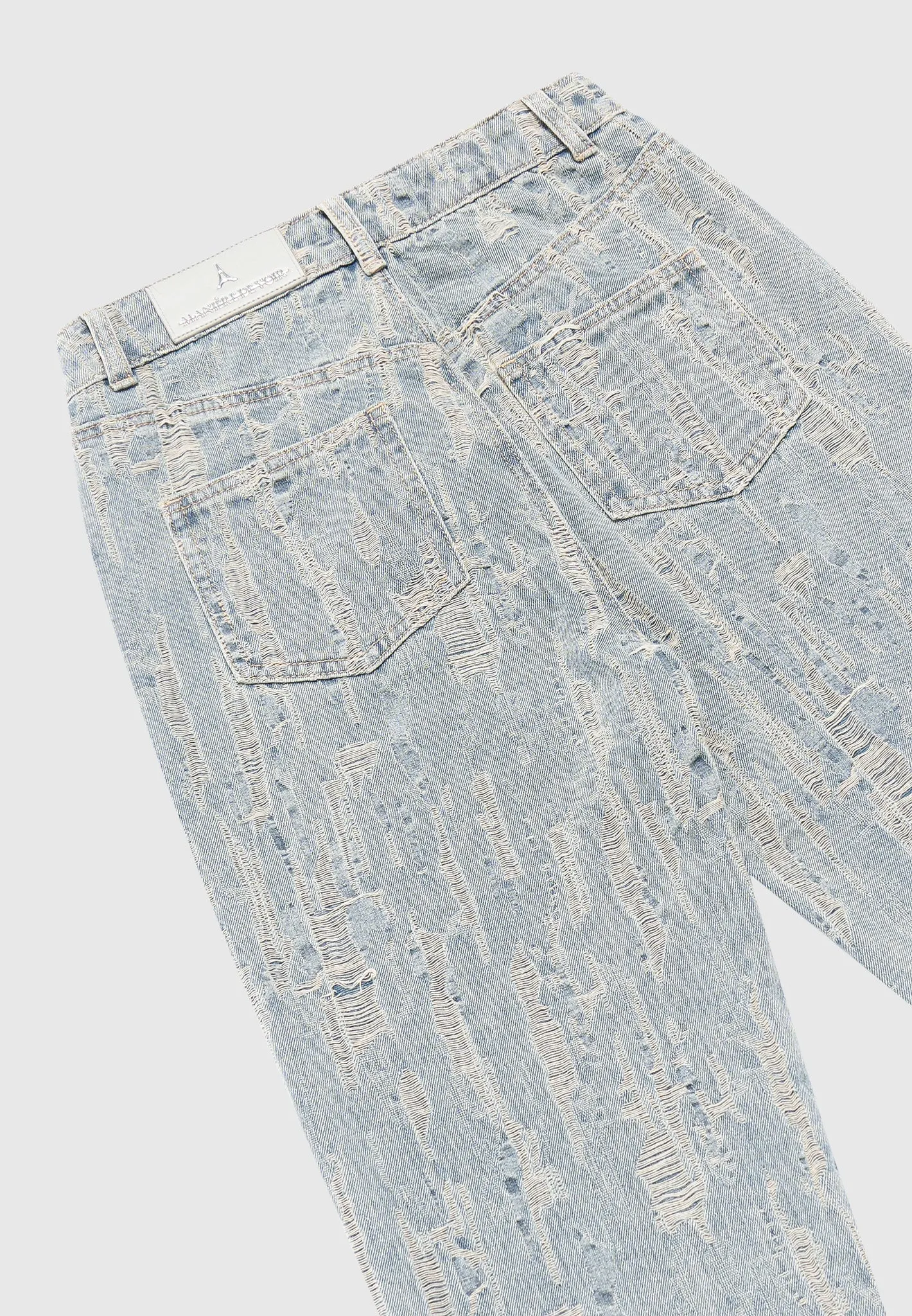 Distressed Boyfriend Jeans - Mid Blue