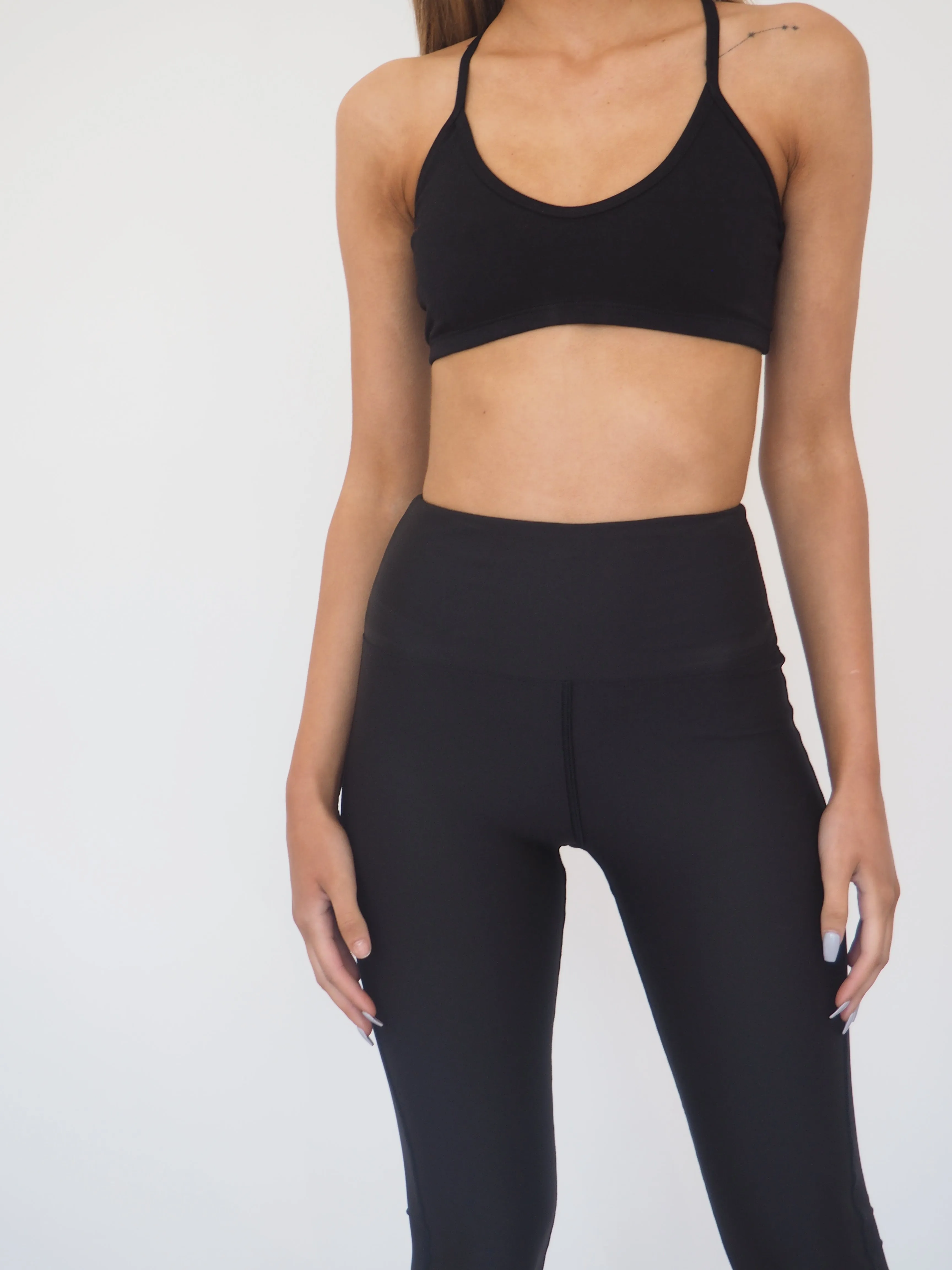 VITA CROP // COTTON BLEND BLACK